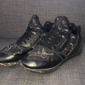 Adidas Tubular shoes